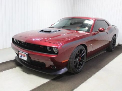 Used 2020 Dodge Challenger R/T w/ Plus Package image 3
