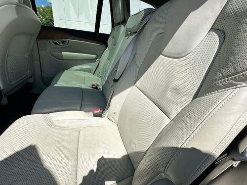 Used 2018 Volvo XC90 T6 Inscription w/ Convenience Package AWD/4WD image 4