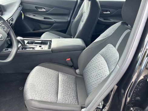 New 2026 Nissan Sentra SV w/ Floor Mat Package FWD image 13