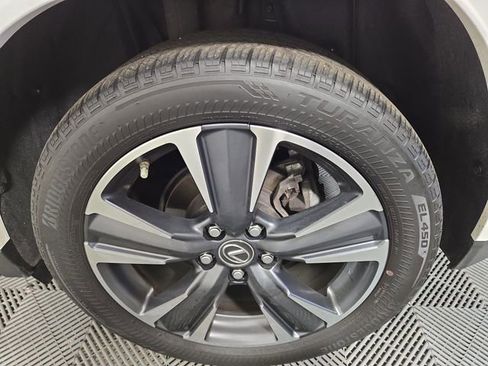 Used 2022 Lexus UX 250h w/ Premium Package image 11