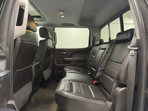Used 2018 GMC Sierra 2500 Denali w/ Duramax Plus Package AWD/4WD image 16