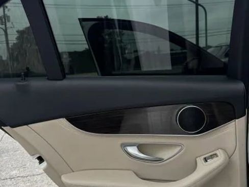 Used 2015 Mercedes-Benz C 300 4MATIC Sedan image 21