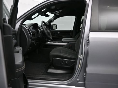 Used 2025 RAM 1500 Big Horn AWD/4WD image 19