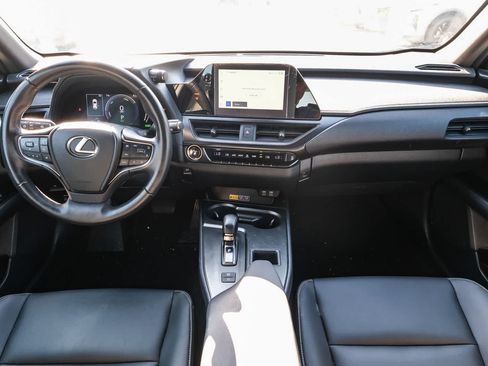 Used 2025 Lexus UX 300h FWD image 13