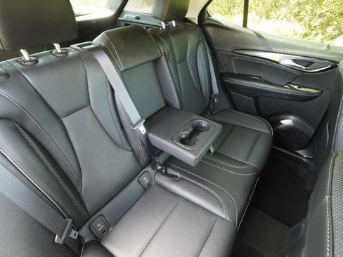 Used 2023 Buick Envision Essence image 24