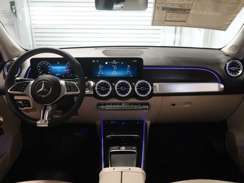 New 2026 Mercedes-Benz GLB 250 4MATIC image 17