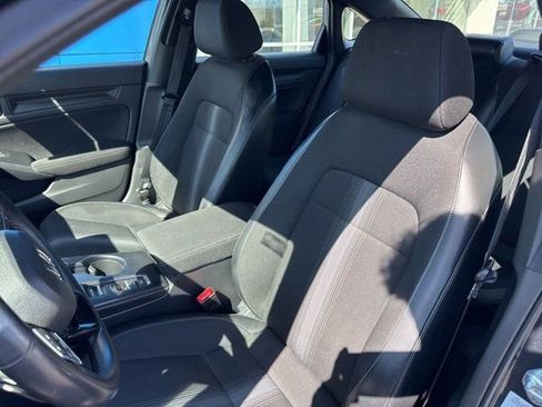 Used 2023 Honda Civic Sport image 9