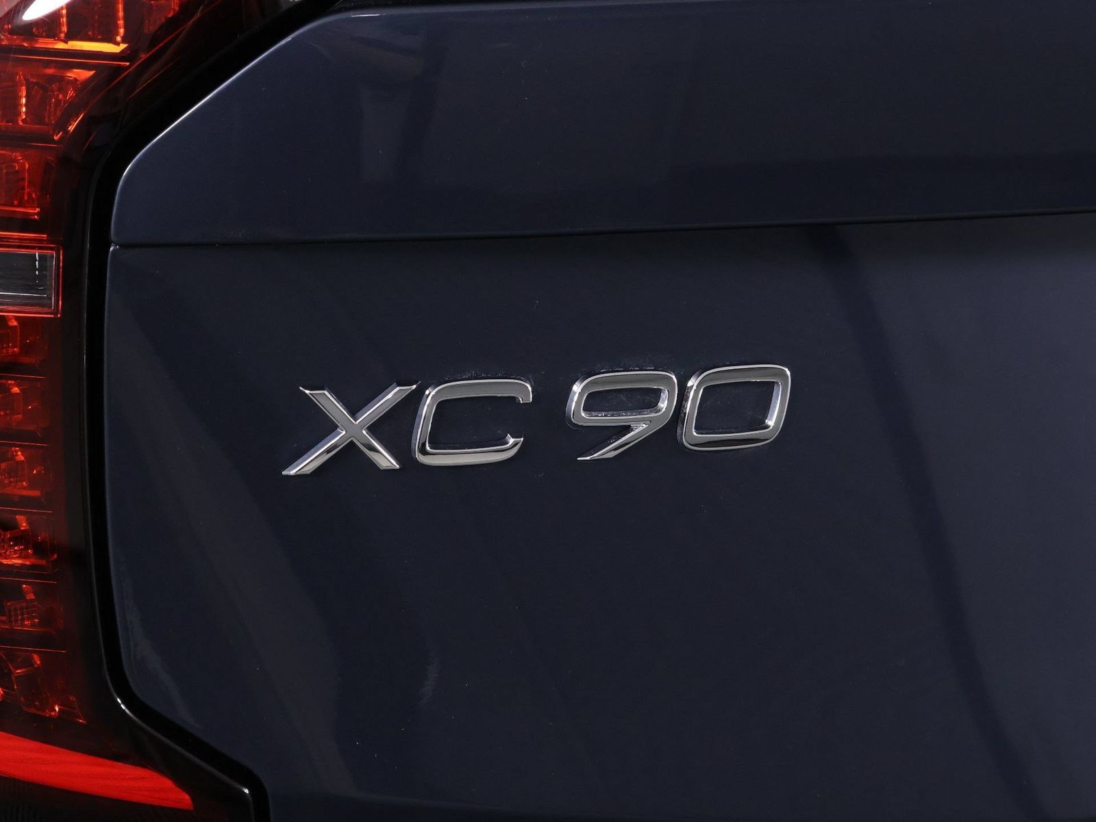 Certified 2026 Volvo XC90 B6 Plus w/ Protection Package AWD/4WD image 19