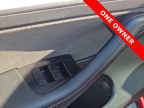 Used 2023 Tesla Model Y Long Range image 13