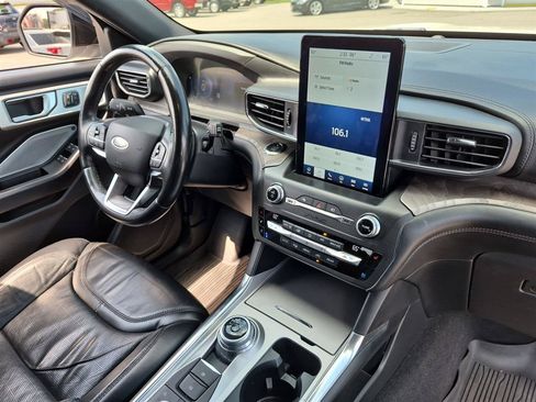 Used 2020 Ford Explorer Platinum w/ Premium Technology Package AWD/4WD image 37
