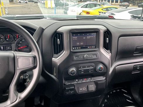 Used 2023 Chevrolet Silverado 2500 W/T w/ WT Convenience Package image 5