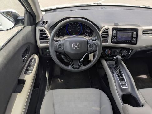 Used 2022 Honda HR-V LX image 16