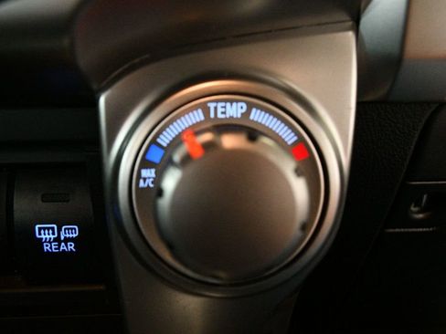 Used 2016 Toyota 4Runner SR5 Premium image 70