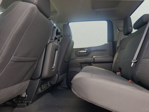 New 2026 Chevrolet Silverado 1500 Custom RWD image 10