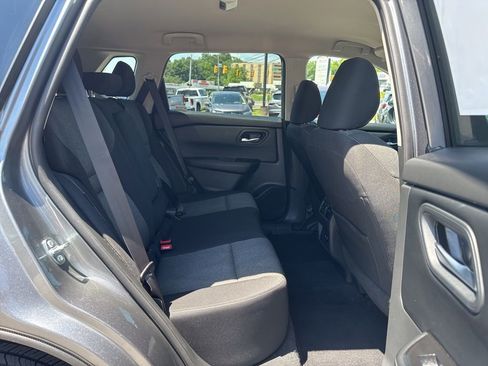 Used 2025 Nissan Rogue SV FWD image 20