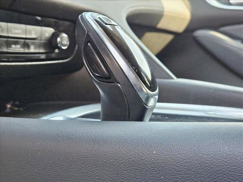 Used 2021 Buick Enclave Essence w/ Sound and Sites Package image 11