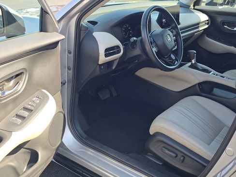 Used 2025 Honda HR-V EX-L image 9