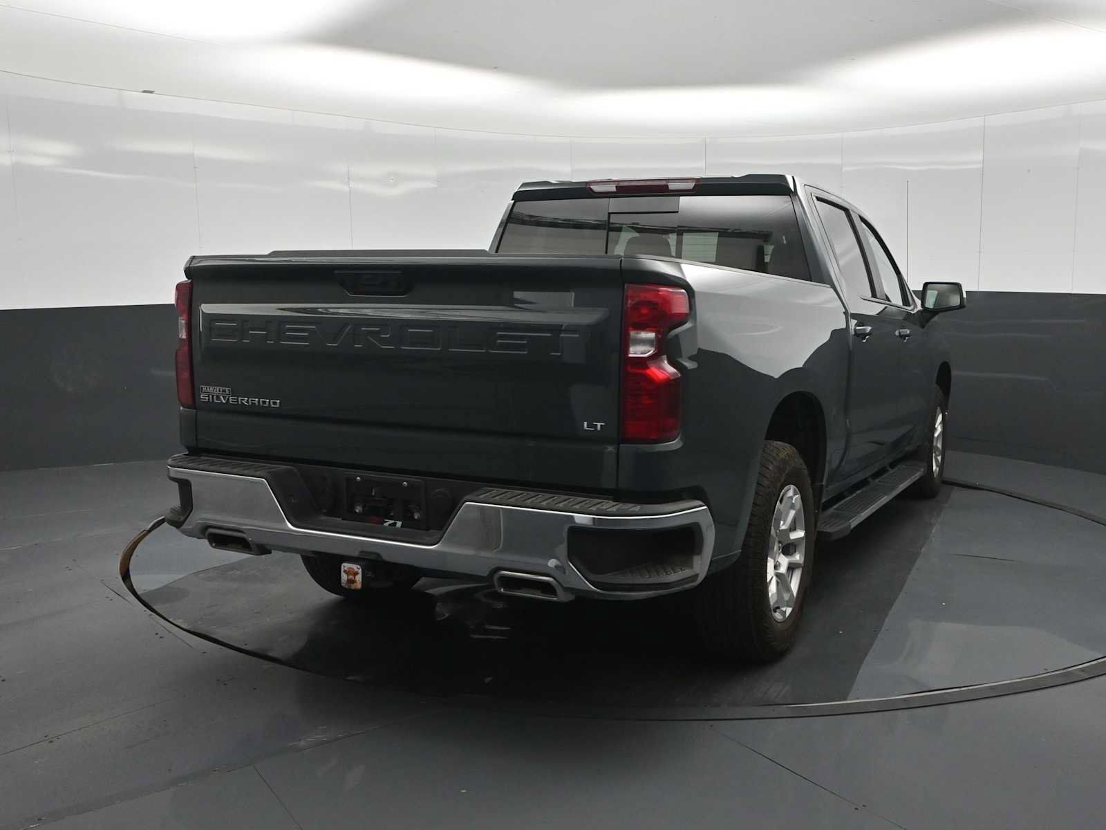 Used 2025 Chevrolet Silverado 1500 LT w/ Z71 Off-Road Package AWD/4WD image 7