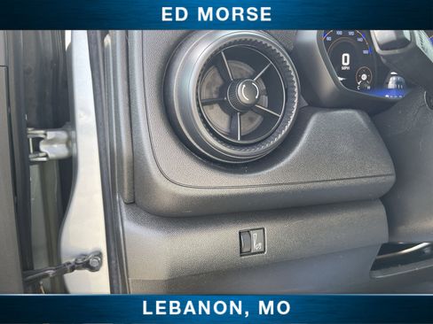 Used 2024 Chevrolet Colorado W/T RWD image 17