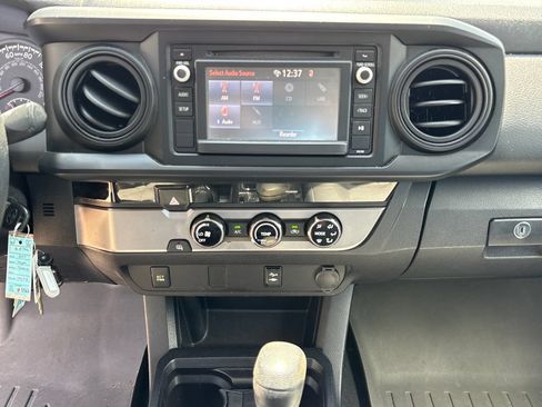 Used 2017 Toyota Tacoma SR RWD image 23