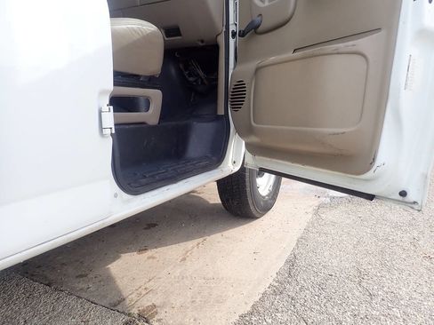 Used 2000 Chevrolet Express 3500 Extended image 22