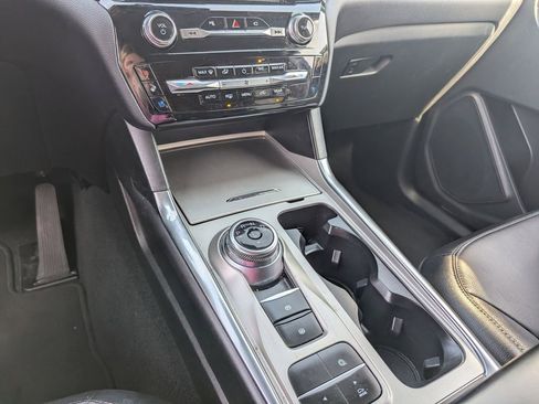 Used 2023 Ford Explorer Limited w/ Equipment Group 301A image 22