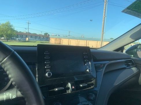 Used 2024 Toyota Camry SE FWD image 20