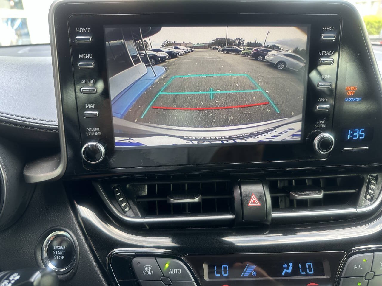 Used 2019 Toyota C-HR XLE FWD image 13