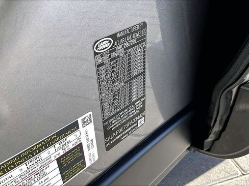 Used 2023 Land Rover Range Rover SE image 35