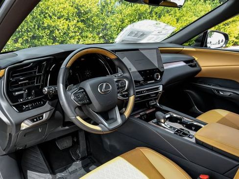 Used 2025 Lexus RX 350 Premium Plus FWD image 3