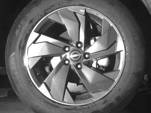 Used 2025 Nissan Rogue SV FWD image 13