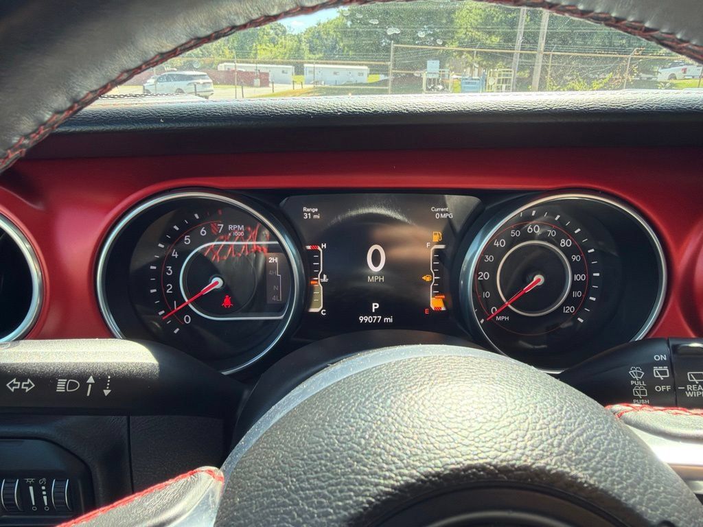 Used 2018 Jeep Wrangler Unlimited Rubicon AWD/4WD image 13