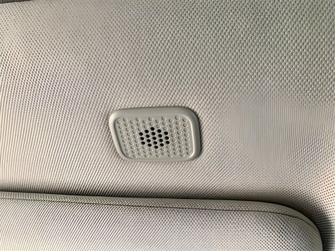 Used 2024 Toyota Highlander XLE image 44