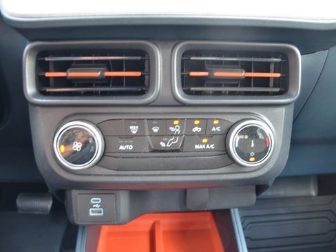 Used 2024 Ford Maverick XLT w/ Equipment Group 300A Standard AWD/4WD image 49