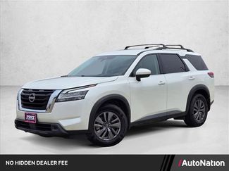 Used 2022 Nissan Pathfinder SV FWD video 1