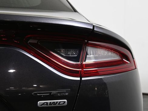 Used 2020 Kia Stinger GT-Line w/ Sun & Sound Package AWD/4WD image 13