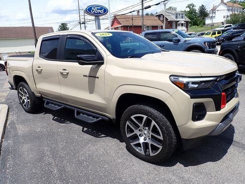 Used 2023 Chevrolet Colorado Z71 w/ Z71 Convenience Package 2 AWD/4WD image 11