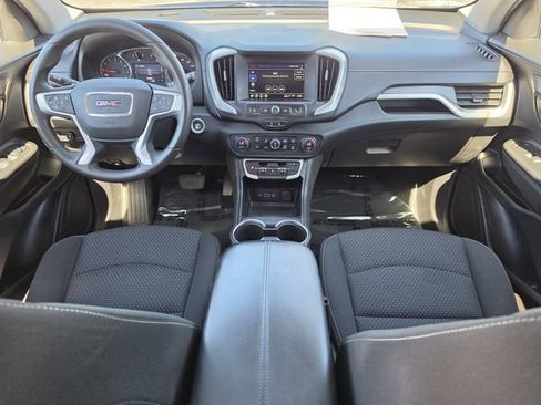Used 2023 GMC Terrain SLE w/ Driver Convenience Package image 14