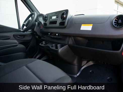 Used 2025 Mercedes-Benz Sprinter 144 Cargo image 17