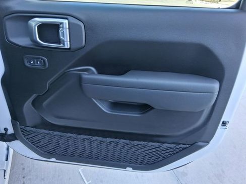 New 2026 Jeep Gladiator Sport image 24