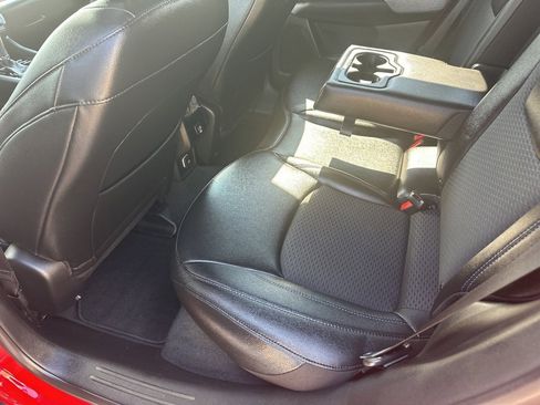 Used 2024 Jeep Compass Latitude image 12