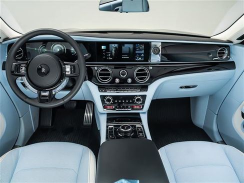 Used 2025 Rolls-Royce Spectre w/ Spectre Enhancement Package image 22