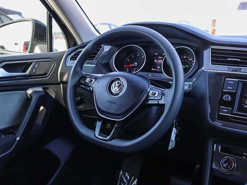 Used 2020 Volkswagen Tiguan S image 16