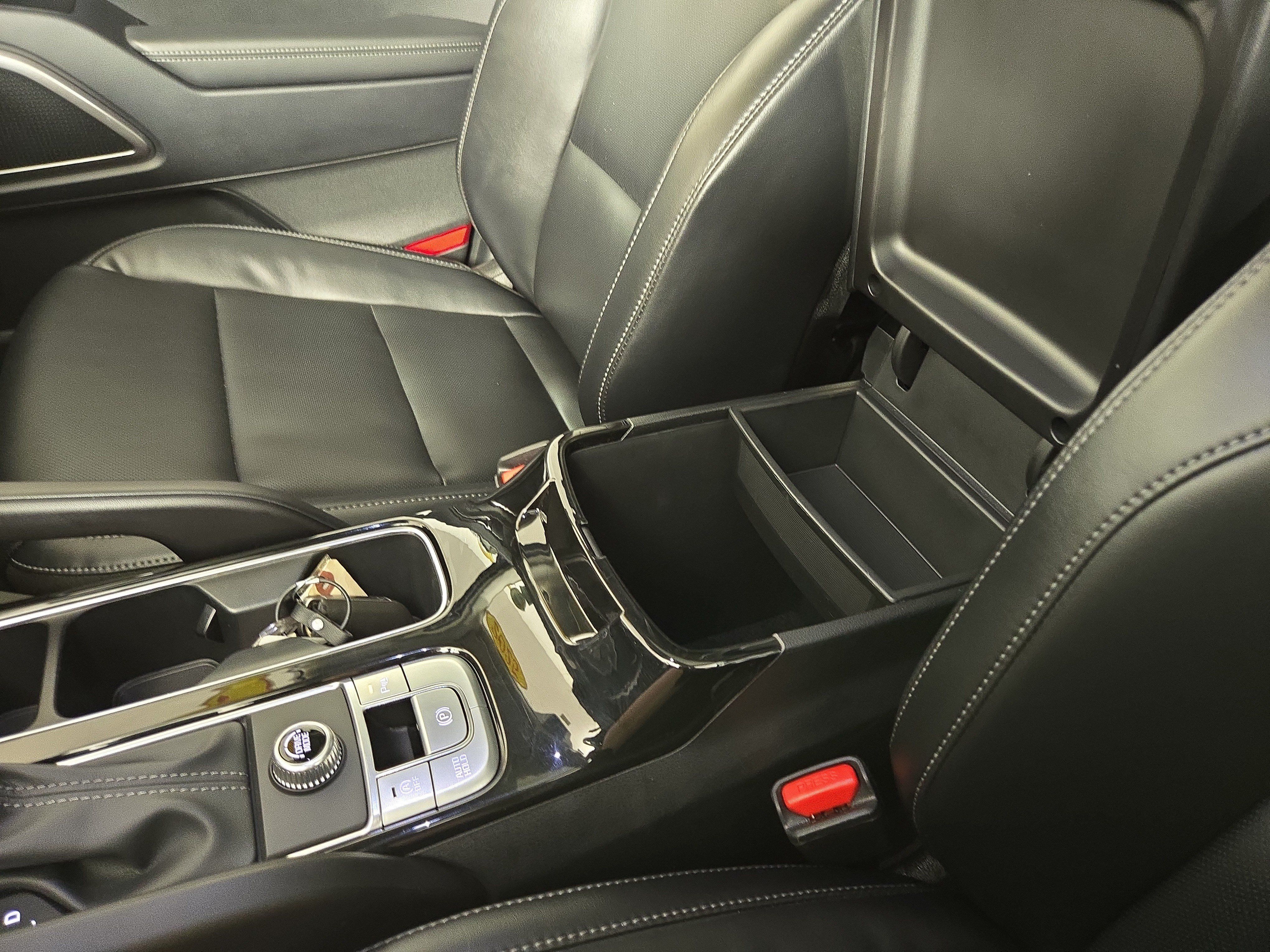 Used 2025 Kia Telluride S FWD image 31