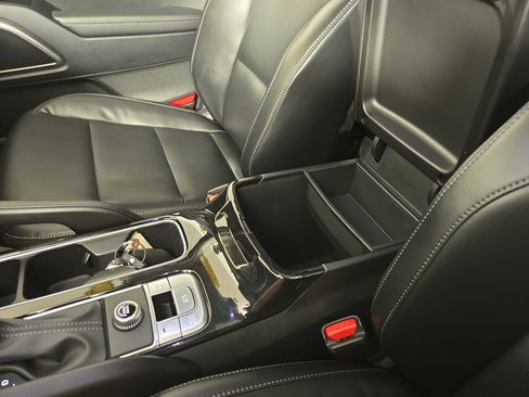 Used 2025 Kia Telluride S FWD image 31