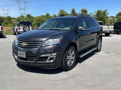Used 2016 Chevrolet Traverse LT FWD image 7
