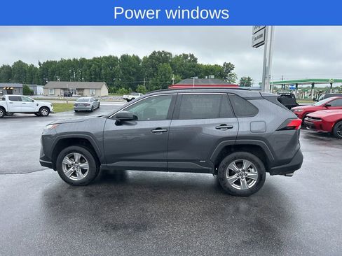 Used 2024 Toyota RAV4 LE AWD/4WD image 6