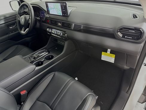 New 2026 Honda Pilot image 39
