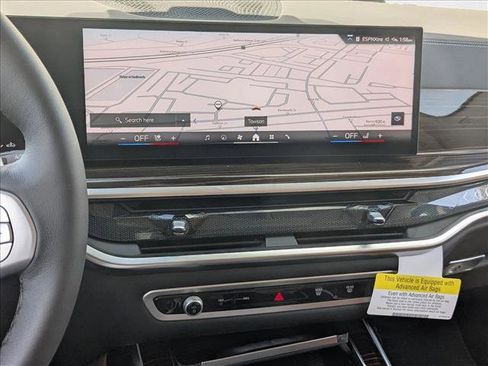 Used 2026 BMW X7 xDrive40i image 14