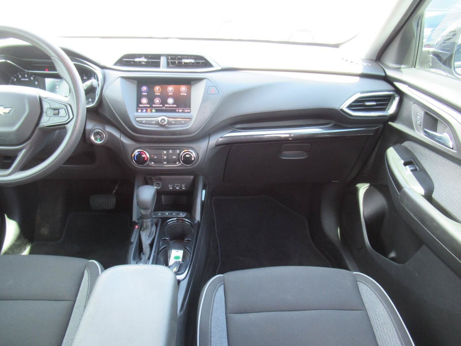 Used 2022 Chevrolet TrailBlazer LT FWD image 15